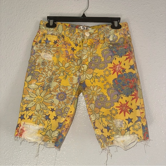 Free People Pants - NWOT Free People Alani Floral Print Cutoff Shorts Size 25